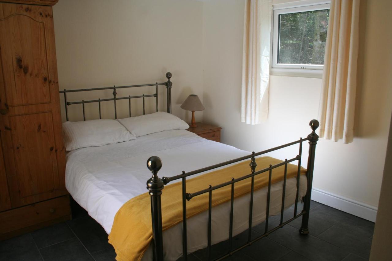 Coynant Farm Guesthouse - Farm Park Stay Swansea Kültér fotó