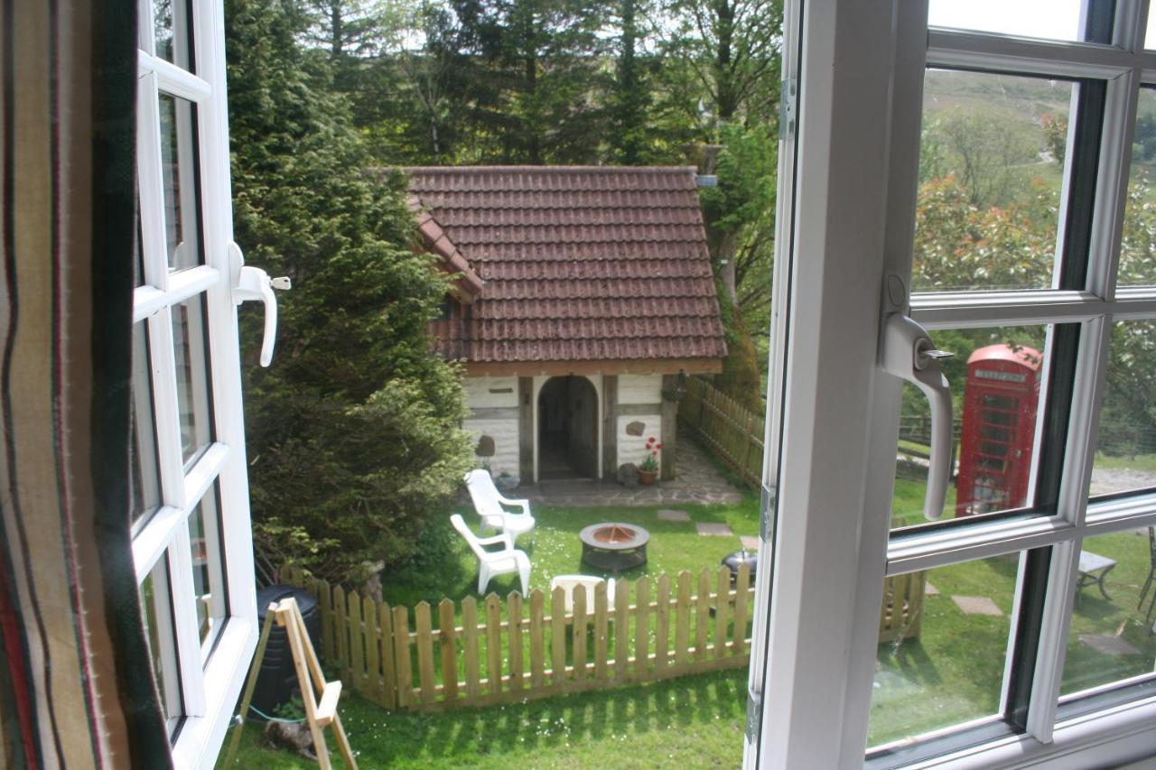 Coynant Farm Guesthouse - Farm Park Stay Swansea Kültér fotó