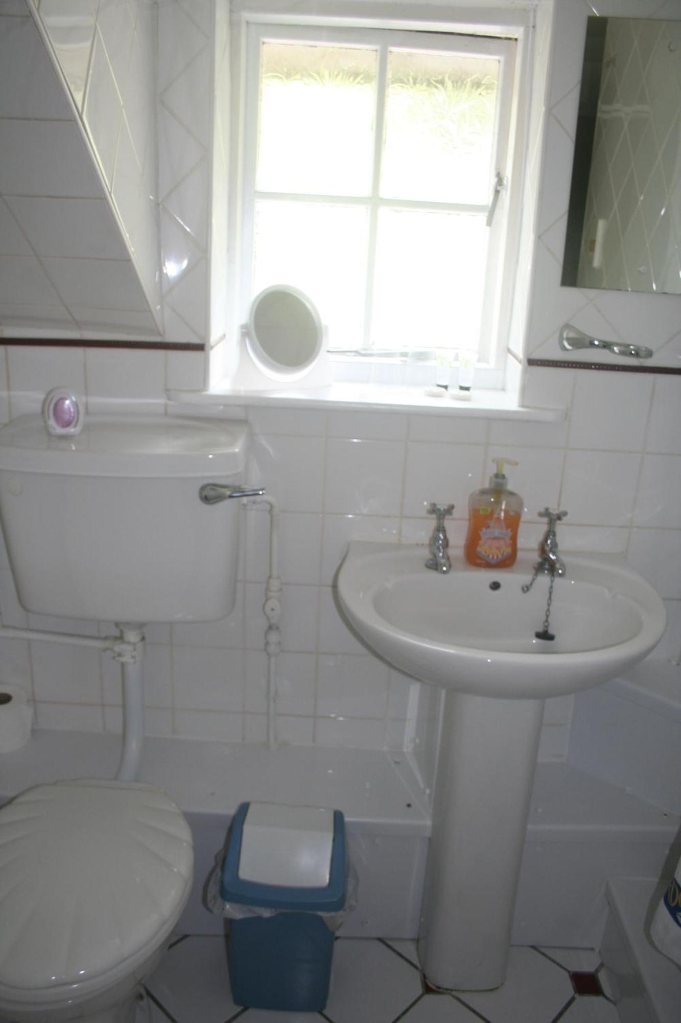 Coynant Farm Guesthouse - Farm Park Stay Swansea Szoba fotó
