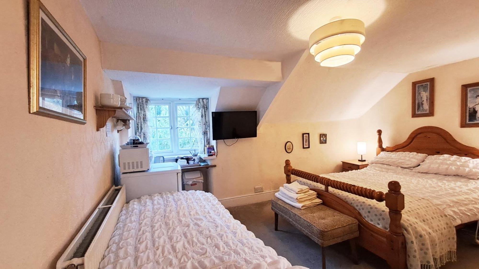 Coynant Farm Guesthouse - Farm Park Stay Swansea Kültér fotó
